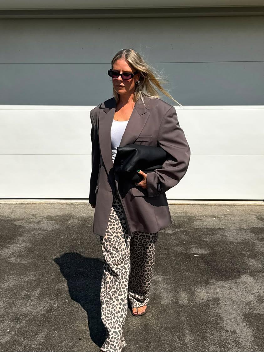 LEOPARD LOUNGE HOODIE